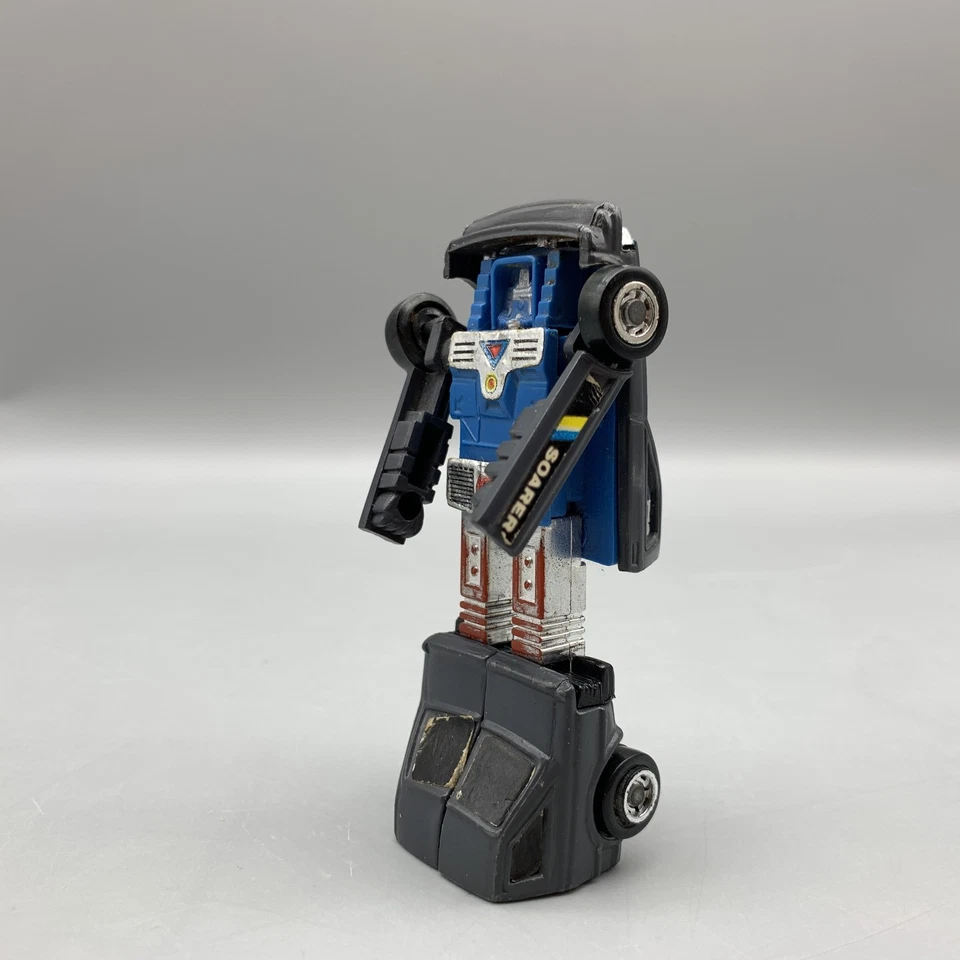 Vintage 1980s Robot Toys Lot Convert-a-Bots Sporty Sedan & Convertors Minivan - Image 3 of 4