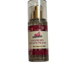 Bath and Body Works Raspberry Holiday Pie Bar Fine Fragrance Mist 2.5 oz - NEW