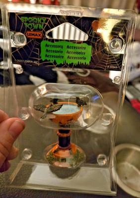 Lemax Spooky Town  Birdbath #24943 New