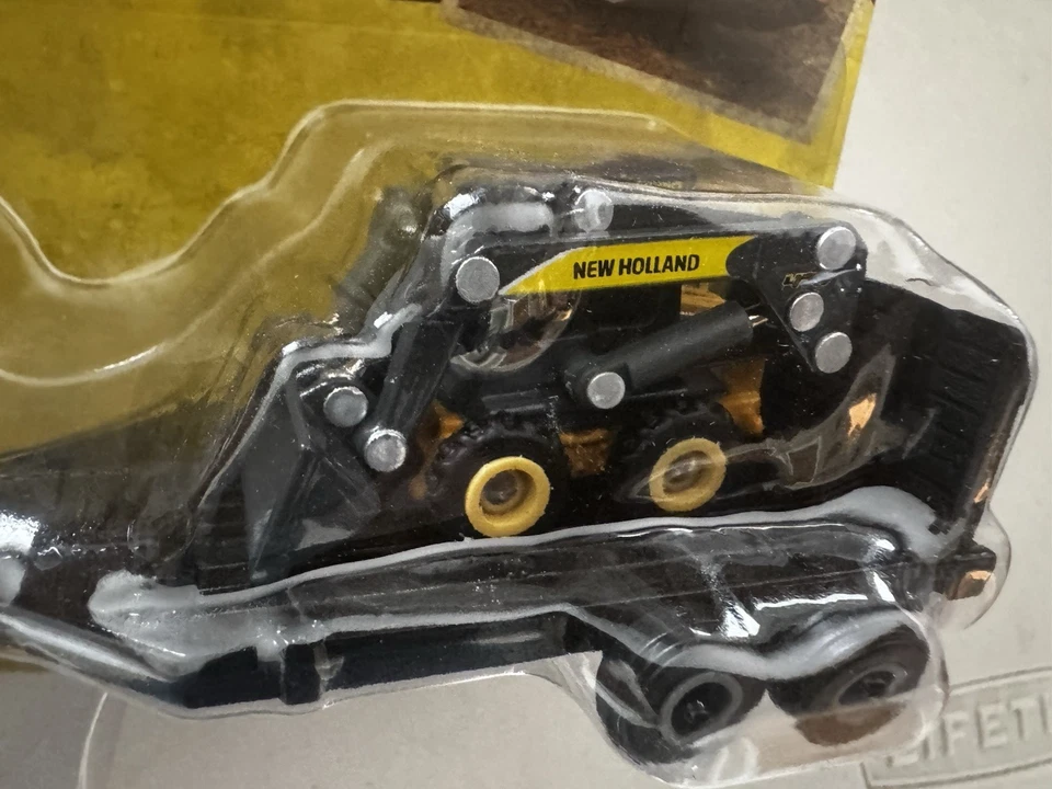 1:64 Ertl New Holland Dodge Ram Pickup Truck w/ Trailer & L170 Skidsteer Loader - Image 3 of 4