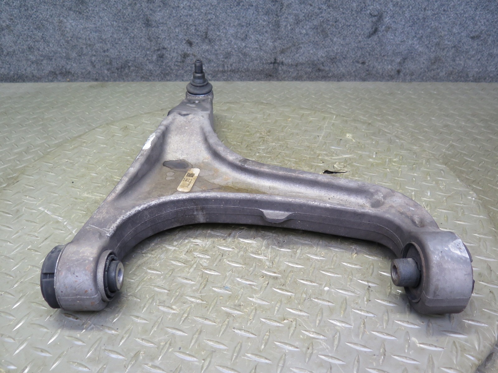 2014-2020 MASERATI GHIBLI M157 FRONT RIGHT SIDE LOWER & UPPER CONTROL ARM SET