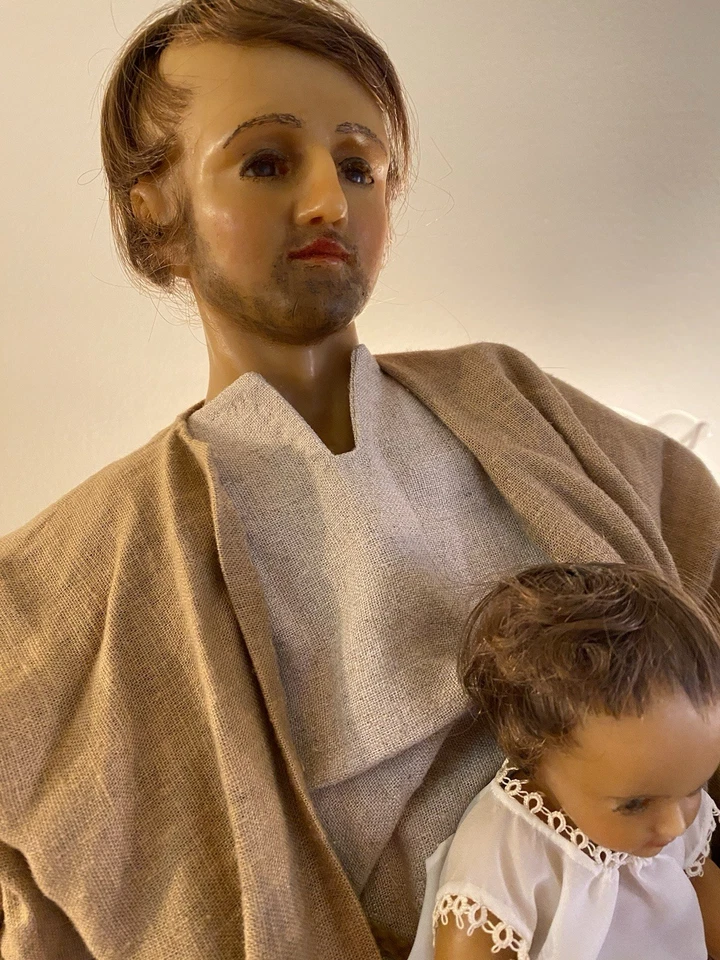 RARO Belén de Cera Vertida Virgen María José Sosteniendo al Niño Jesús Para NAVIDAD Foto 2 de 4