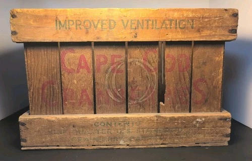 Vintage Cape Cod Cranberries Green & Red Wood Shipping Crate/Box 15"x11"x10"