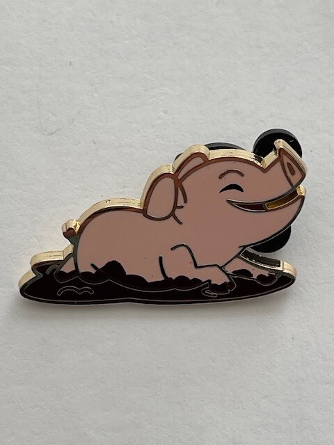 2023 Disney Booster Pin Pirates of the Caribbean Pig in Mud (D9)
