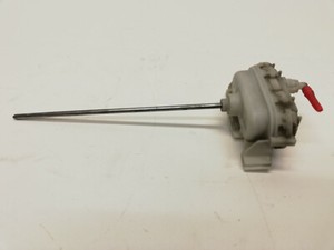 Audi A4 B5 2,5TDI  Stellmotor ZV Tankklappe Tank Tankdeckel 8D0862153  (08)