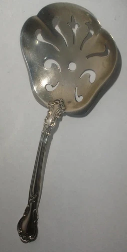ANTIQUE AMERICAN GORHAM 1895 STERLING SILVER BON BON NUTS SPOON CHANTILLY Mono