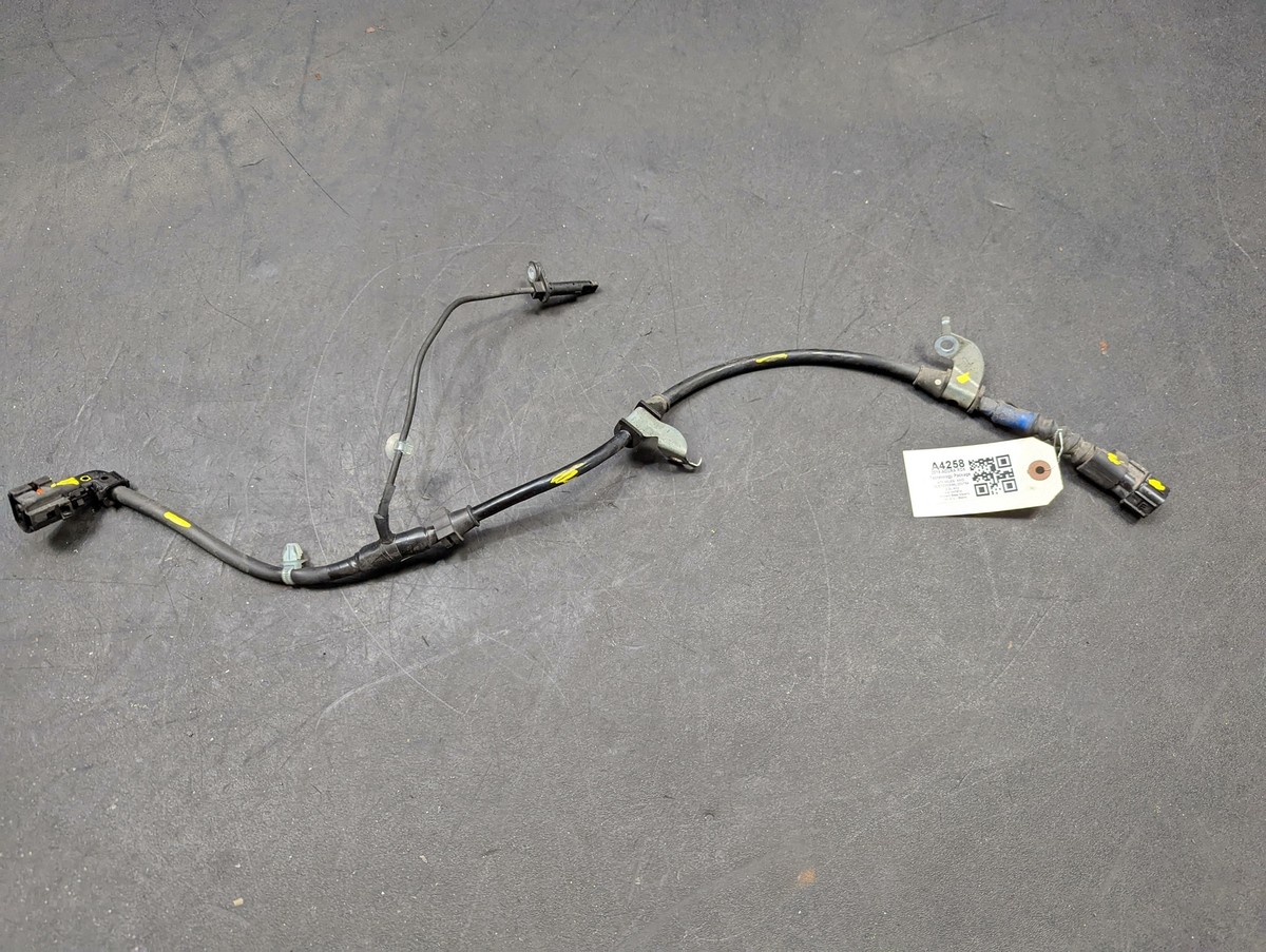 Rear Left Driver ABS Wheel Speed Sensor 2019 Acura RDX 47560