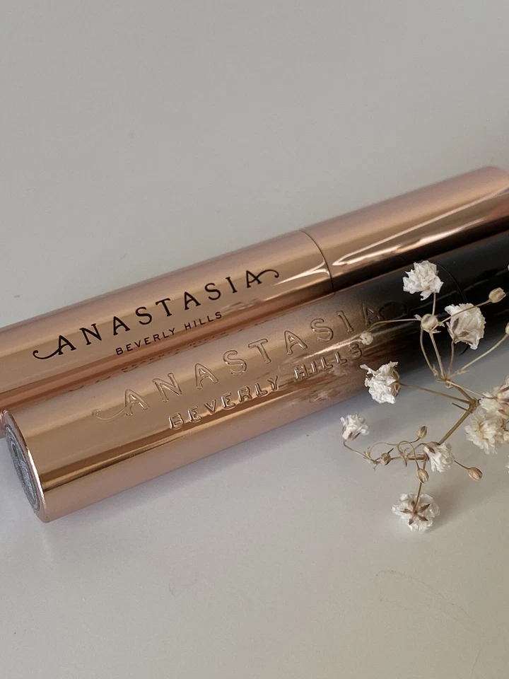 Anastasia Beverly Hills Brow & Brag Duo Eye Kit Rímel y Transparente + Envío Gratis Foto 2 de 3