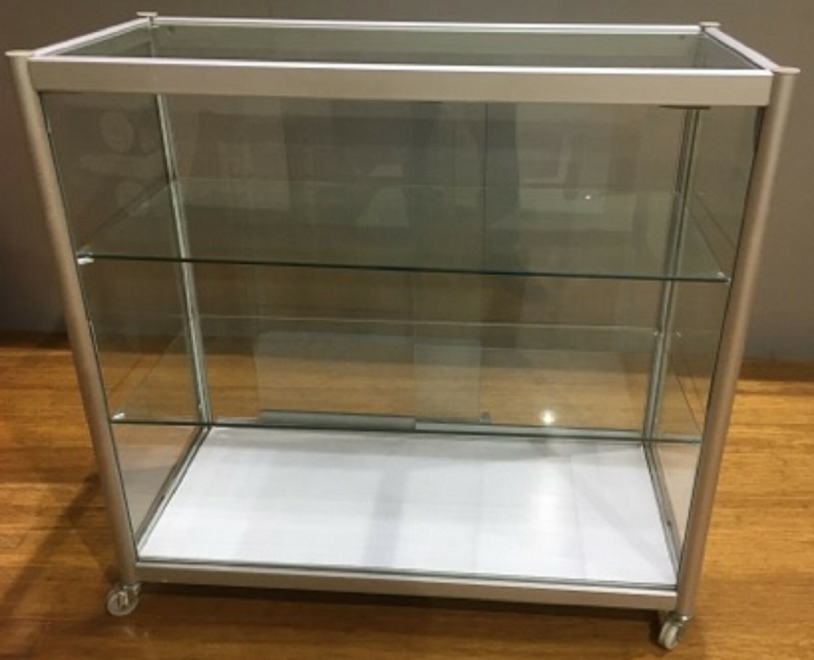 Glass Display for shop 980x450x1000 Good For Model cars