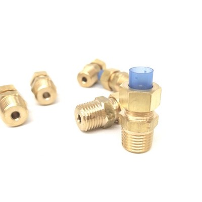 1PCS SMC KFH08U-03S Brass Embedded Fitting   Through Connector New  KD *hu