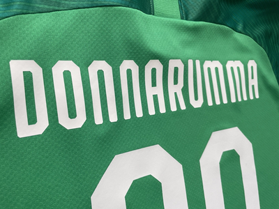 2019/20 AC Milan Green GK Jersey #99 Donnarumma Large Long Sleeve