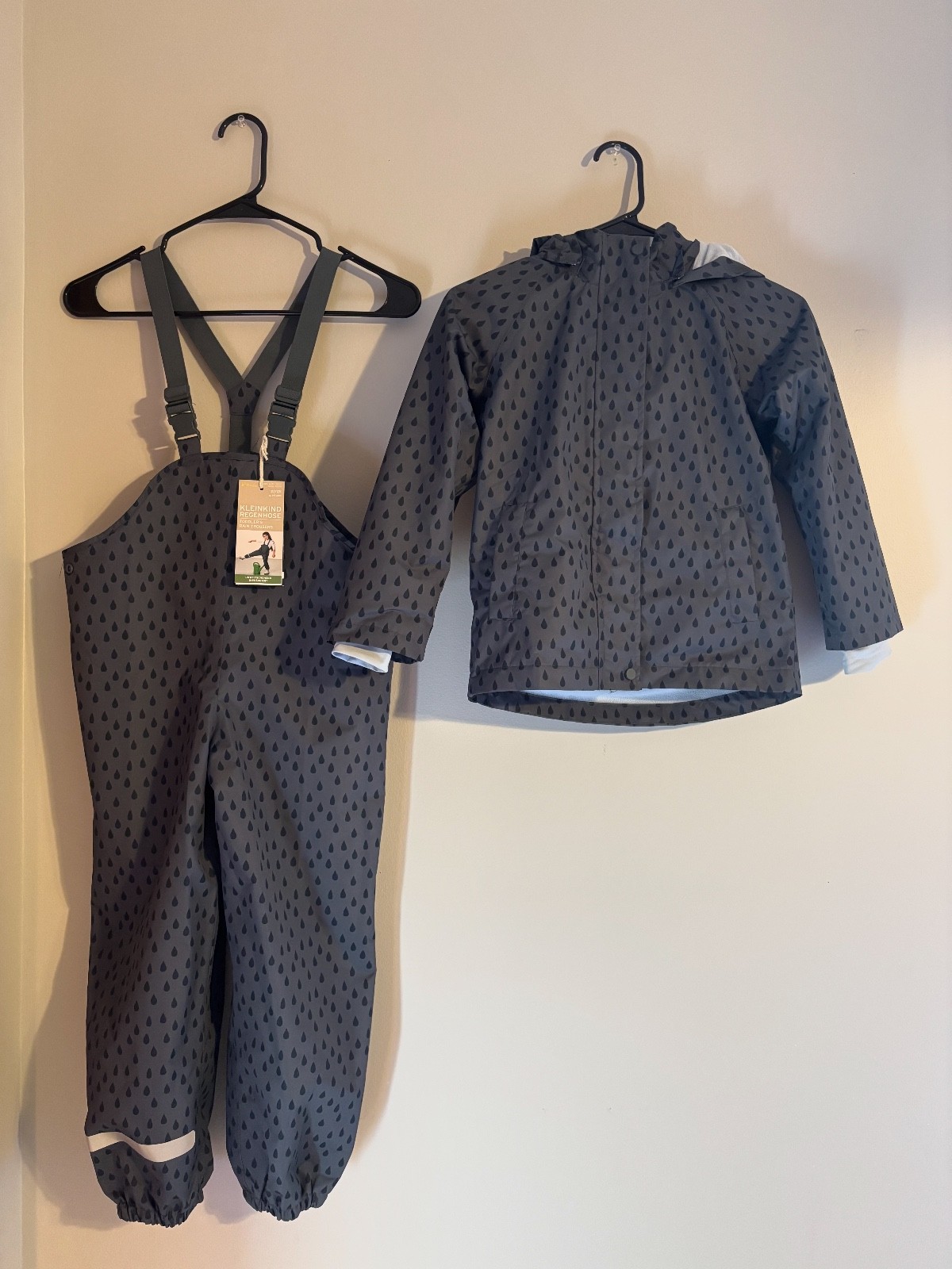 Tchibo Kids Rain jacket lined (worn once) and pants (new) gr