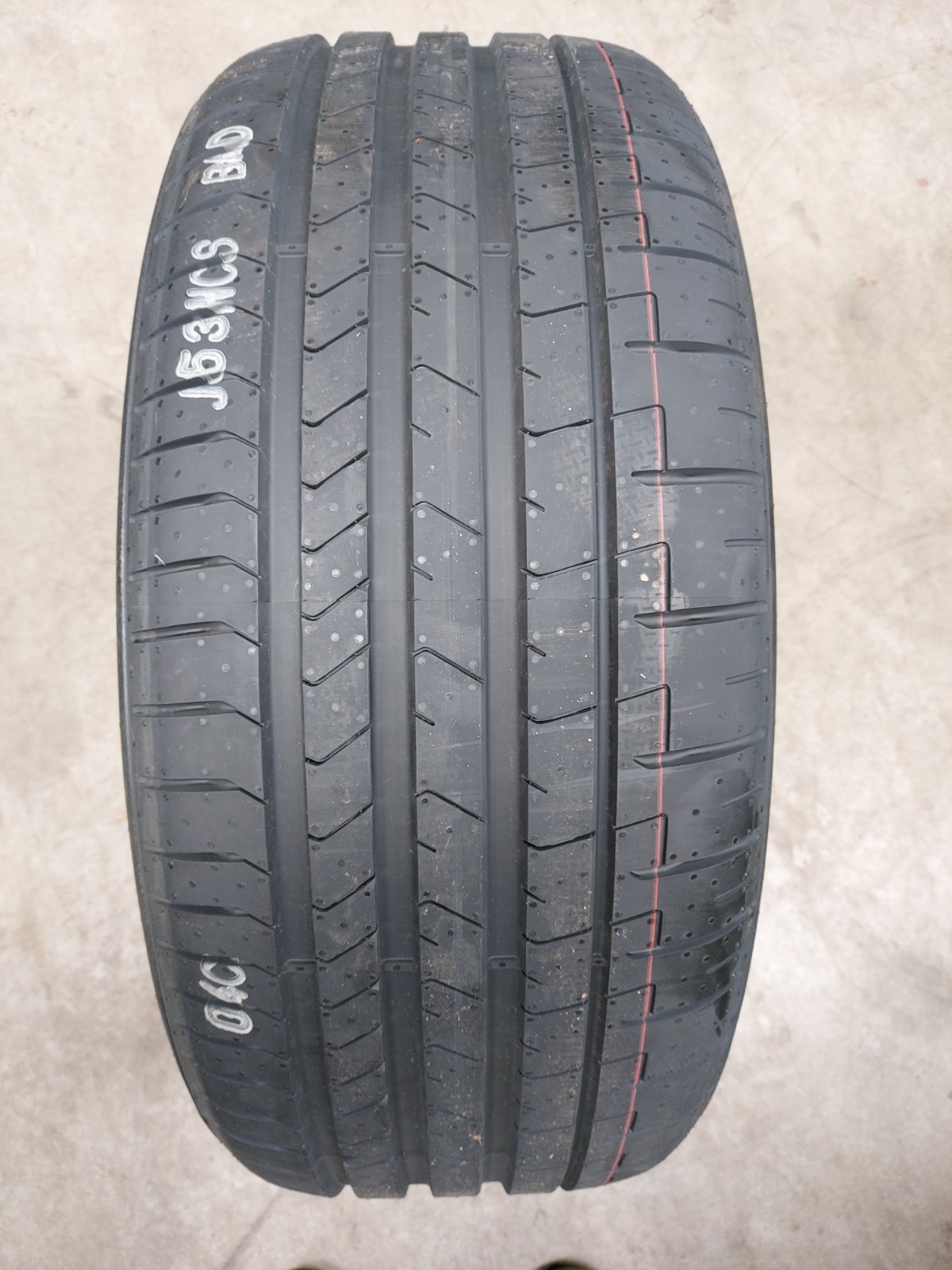1x 255/45 R20 105Y Pirelli P Zero PZ4 I * MO-S silent PNCS - DOT 4522
