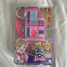 Mattel Polly Pocket Barbie Casa de Muñecas Juego Incluye Muñecas y Accesorios