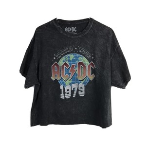 cropped band shirt