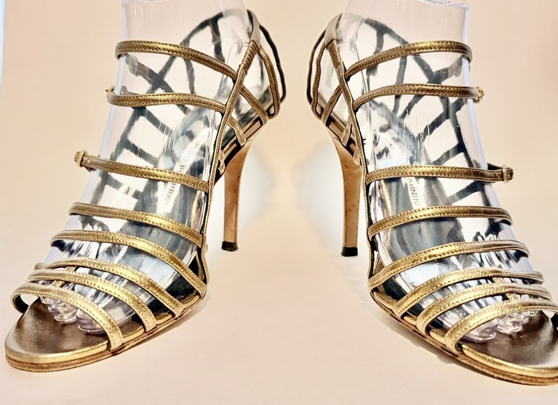 Manolo Blahnik Gold Leather Strappy Ankle Strap Buckle Sandals US 7 EU 37.5
