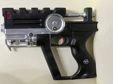 Korben Dallas Blaster Display/Prop Nonfunctional Fifth Element