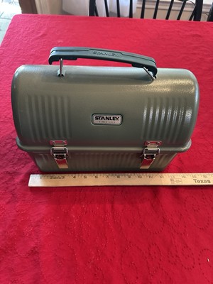 STANLEY Classic Metal Lunch Box 10 QT/9.5L HAMMERTONE GREEN Unused w/Tag, Flaws