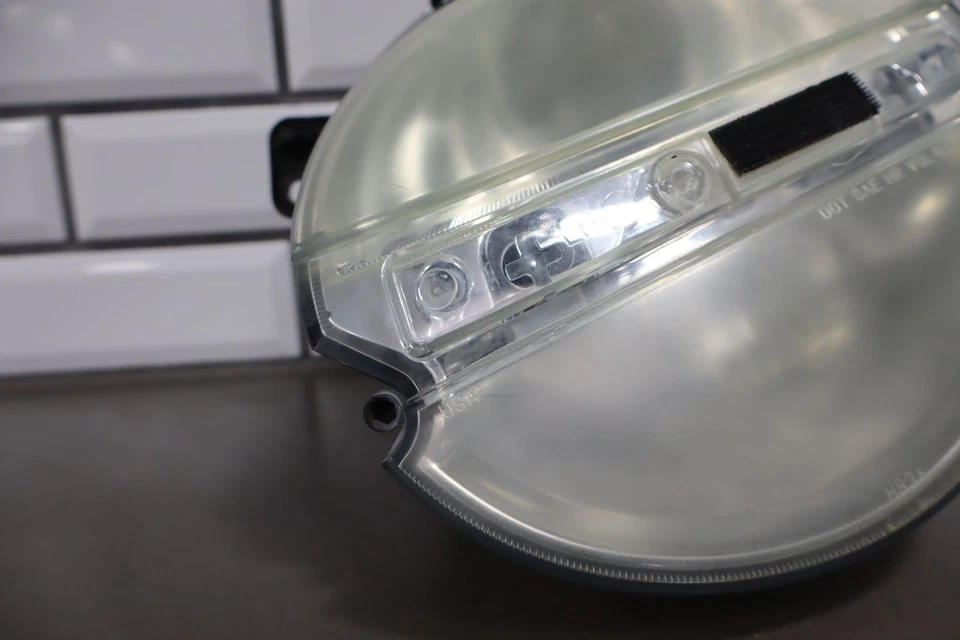 Lámpara de faro izquierdo para conductor Chevy SSR 2003-2006 OEM Foto 3 de 4