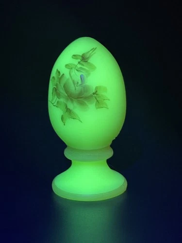 Fenton Glass Burmese Uranium Vaseline Egg Rose Flower on Pedestal Signed Janet S