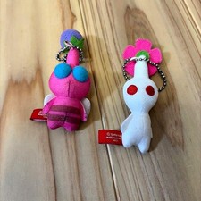 Nintendo Pikmin Mascot Keychain Set of 2 Plush Ballchain Keyrings Brand:
