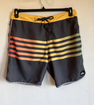 Quiksilver surfing board shorts mens 36, multicolored design, back pocket