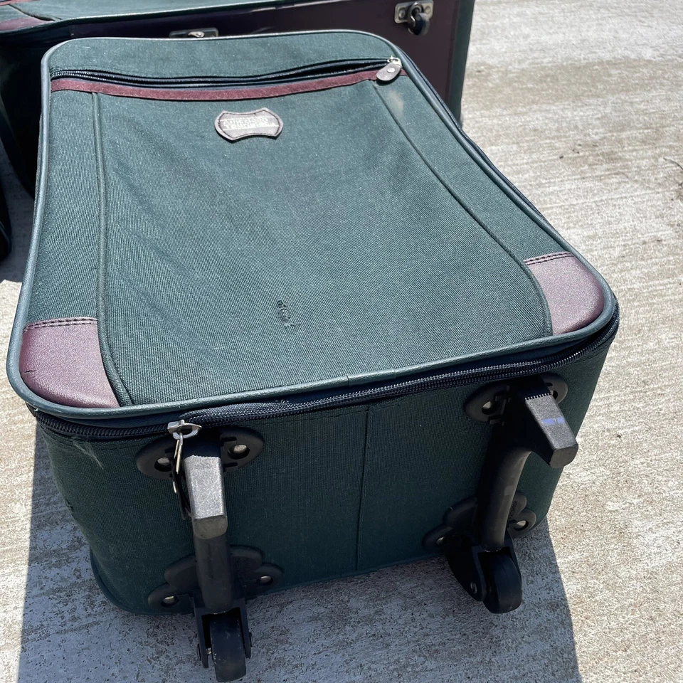 VTG American Tourist Canvas Luggage 3 Set Green Carry On Checked Duffel Rolling - Image 2 of 4