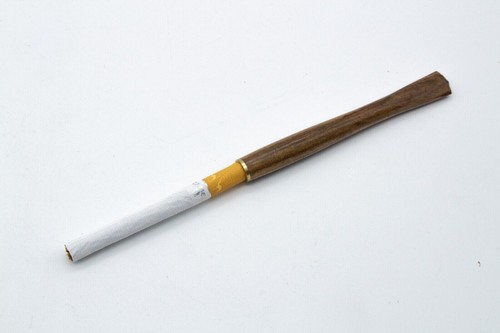 Zigarettenhalter 8 cm Lang lasiertes Holz Flaches Ende Standard Filter Ø 8 mm