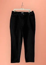 Catherine's Right Fit Size 18W Moderately Curvy Black Denim Jeans Pockets NWOT