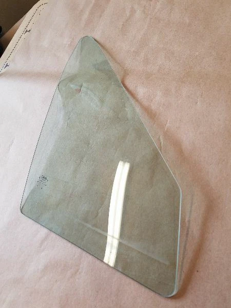 Vidrio de ventilación de puerta delantera de pasajero convertible para 85-87 Renault Alliance 164030 Foto 4 de 4