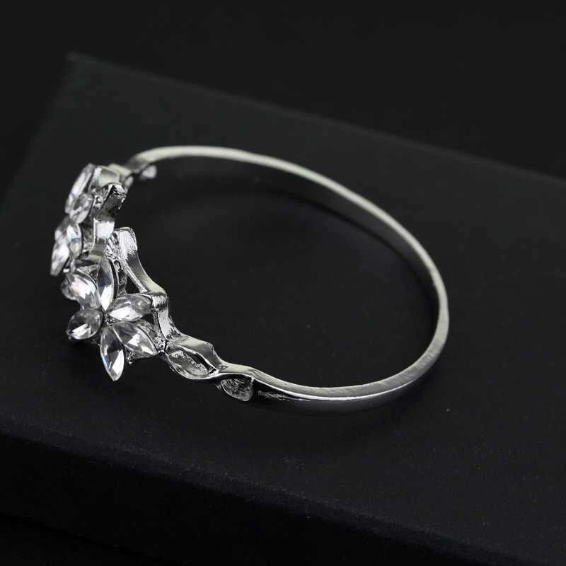 IL SIGNORE DEGLI ANELLI BRACCIALE ARWAN STELLA DEL VESPO THE LORD OF THE RINGS - Immagine 4 di 4