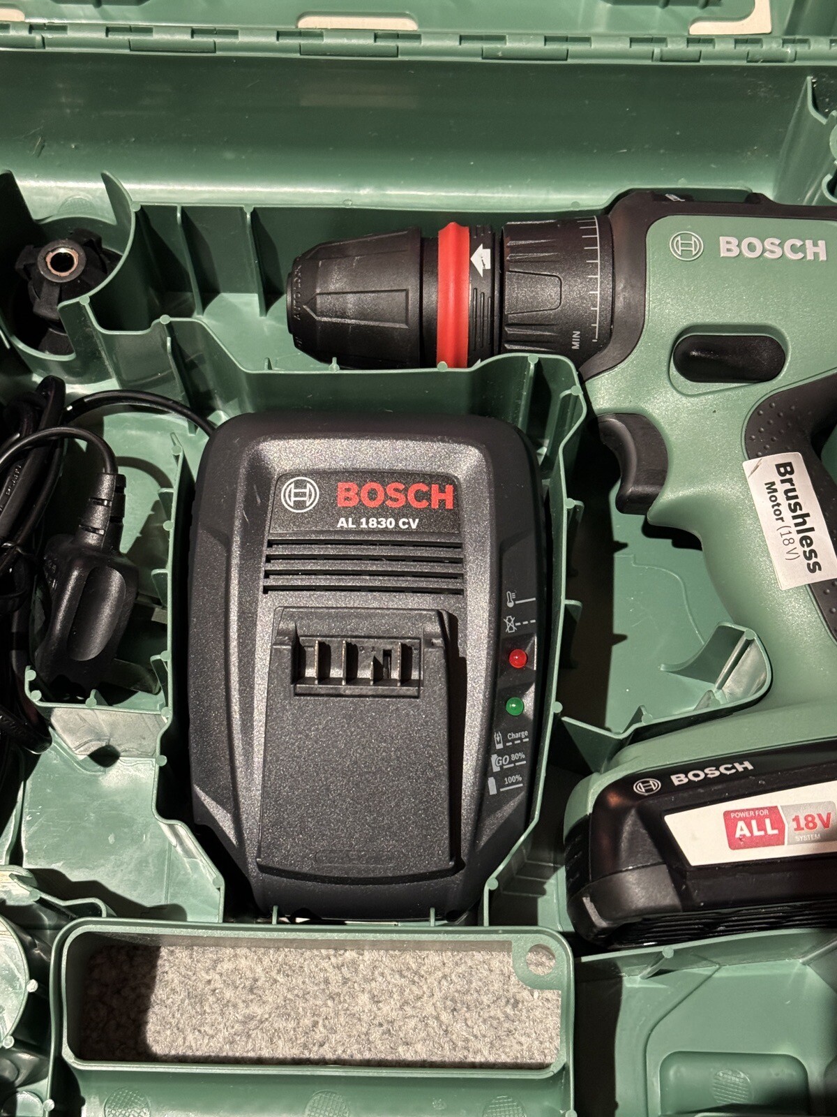 Bosch Cordless Combi Drill 18V Advanced Impact Battery & Charger
