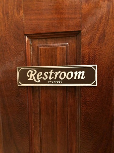 "Baño Braille: Serie Urban-Chic, letrero de aluminio 9 5/8"" X 3/16"" X 2 3/8" - Imagen 7 de 9