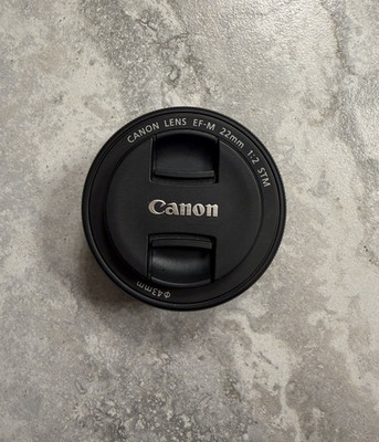 Canon  EF-M 22mm f/2 STM Lens Black