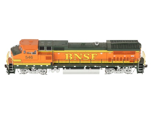 Locomotora diésel Atlas 6854-4 O BNSF Dash 8-40BW #546 con DCC (2 rieles) LN | Condition: Used