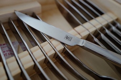 ZWILLING J.A. HENCKELS 39136850 Steak Knife - 12 Piece