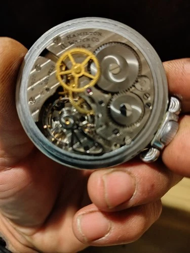 HAMILTON WATCH CO. GCG.T 24 HR  22 JEWEL 4992B MASTER NAVIGATION WATCH MADE 1970