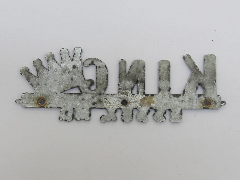 Insignia de metal vintage King Ford Essex Maryland emblema etiqueta maletero MD RARO AÑOS 50 Foto 2 de 2