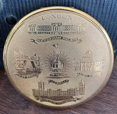 Vintage 1950's London Souvenir Powder Compact Gold Tone Mirror Buckingham Palace
