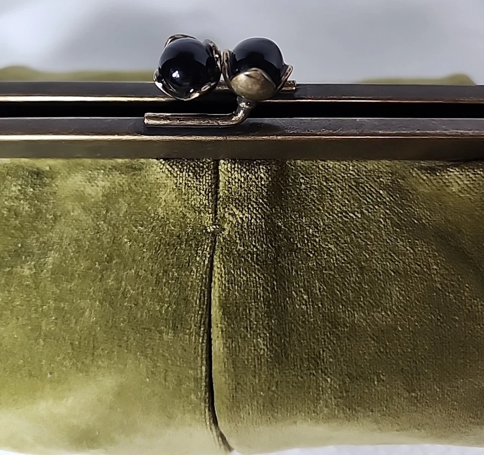 J Crew винтажный зеленый бархат латуни Kiss замок с тяжелой связанной цепи Y2K - Изображение 2 из 4