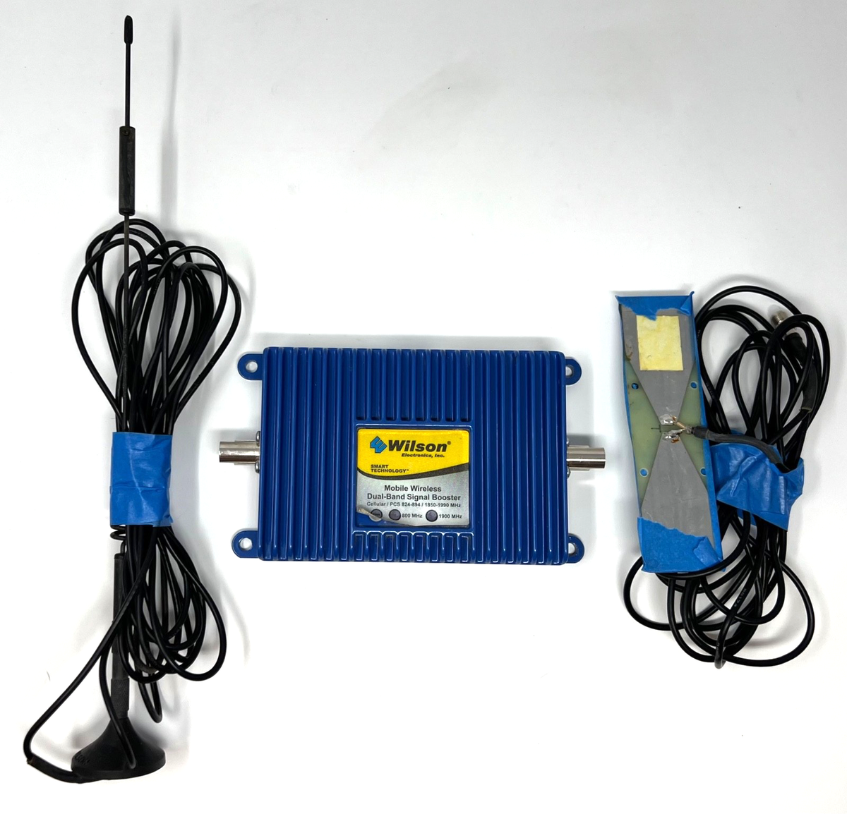 Wilson Mobile Wireless Dual-Band 800/1900 MHz SmartTech Amplifier