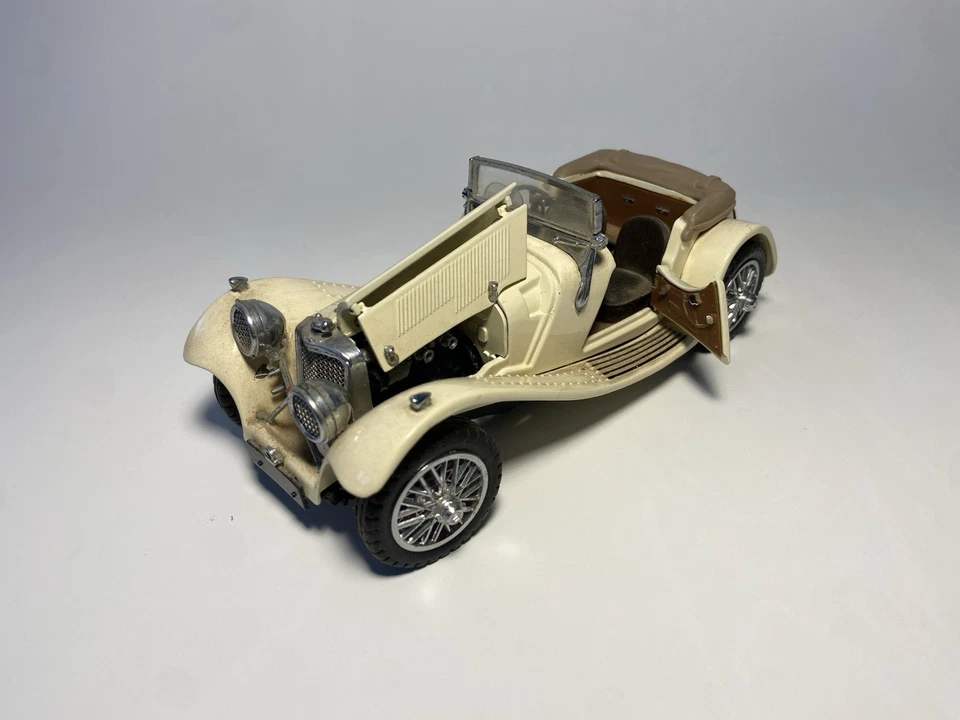 Franklin Mint Precision Models 1938 Jaguar SS-100 - Image 3 of 3
