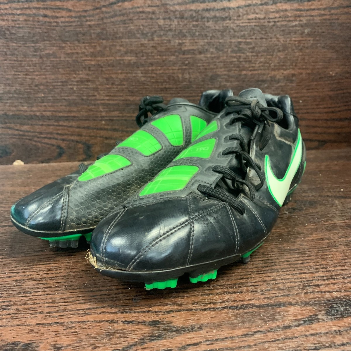 Nike Men's T90 Laser III FG Soccer Cleats Size 12 Black Green