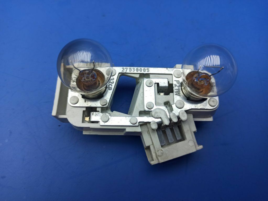 Mercedes-Benz B W245 W169 Rücklicht Birne Abdeckung Halter 