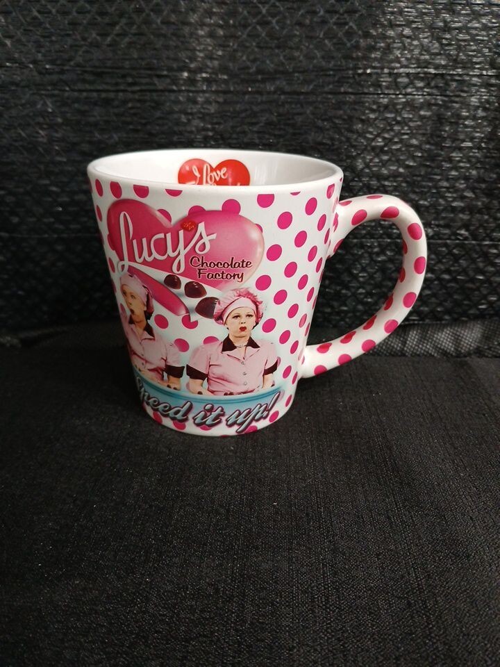 I Love Lucy - Lucy's Chocolate Factory 