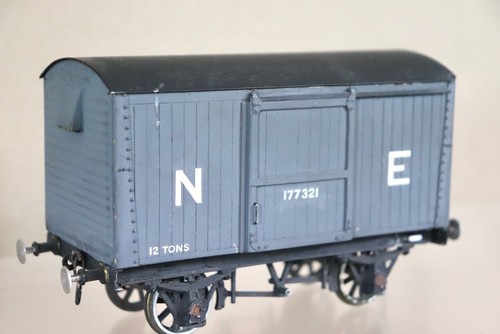 KRATZER BAUSATZ GEBAUT SPUR O NE LNER GRAU GÜTERENTLÜFTUNGSWAGEN WAGEN 177321 ob | Zustand: Used