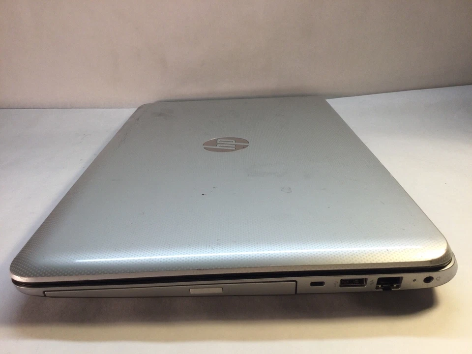 HP Pavilion 15-E028US 15" Laptop AMD A6-530M APU Radeon- BOOTS TO BIOS-MZ - Image 3 of 4