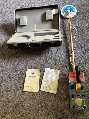 White's Electronics Coinmaster 6000/D Metal Detector With Hard Case awesome shap