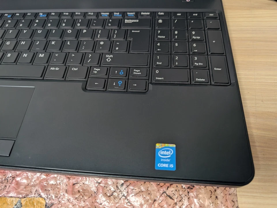 Dell Latitude E5540 - i5-4210U - 4GB Ram - No Storage - Image 3 of 4