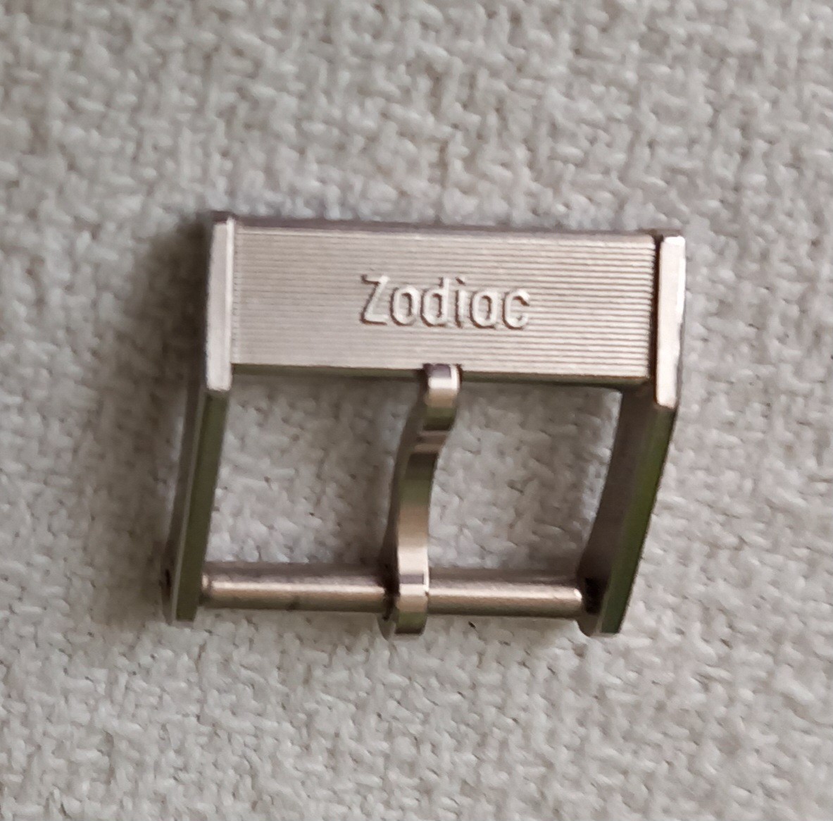 FIBBIA ZODIAC STEEL SWISS MADE 14 mm New Old Stock NOS (rif.L14A)